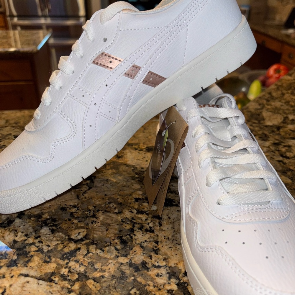 ASICS Women's White Sneakers-size 11